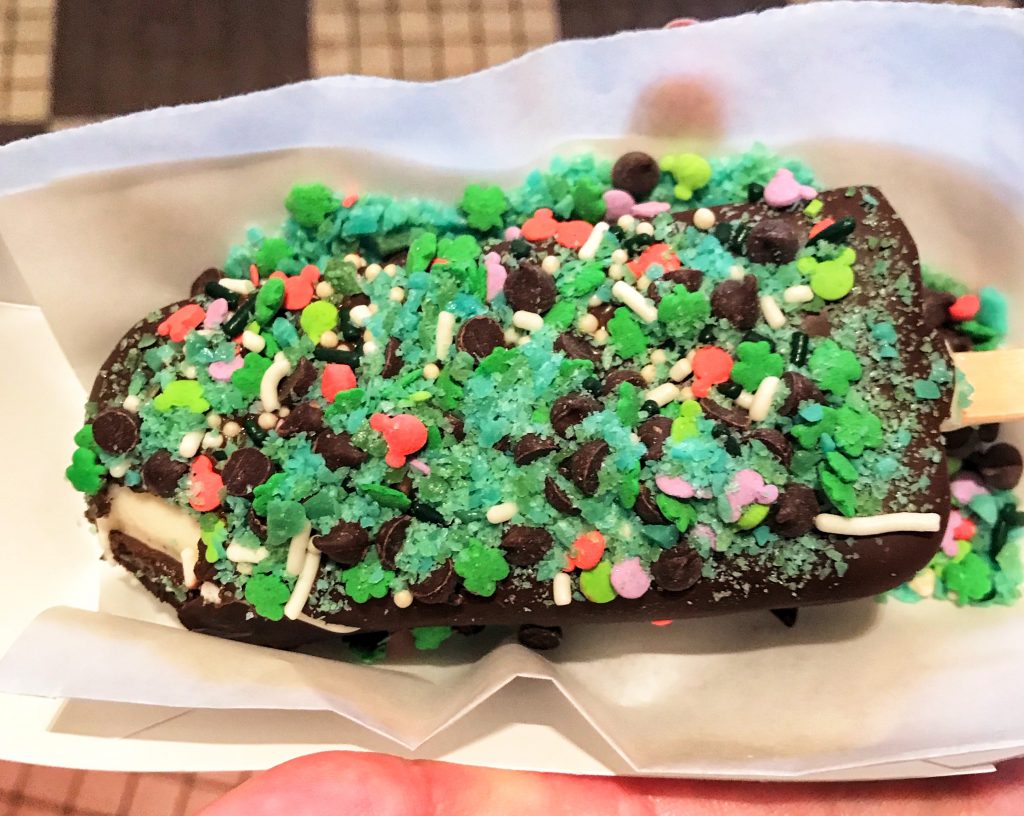 Disneyland Food Guide: My favorite eateries, the best booze, private clubs, ice cream bars, and how to get in for free! | Proportional Plate