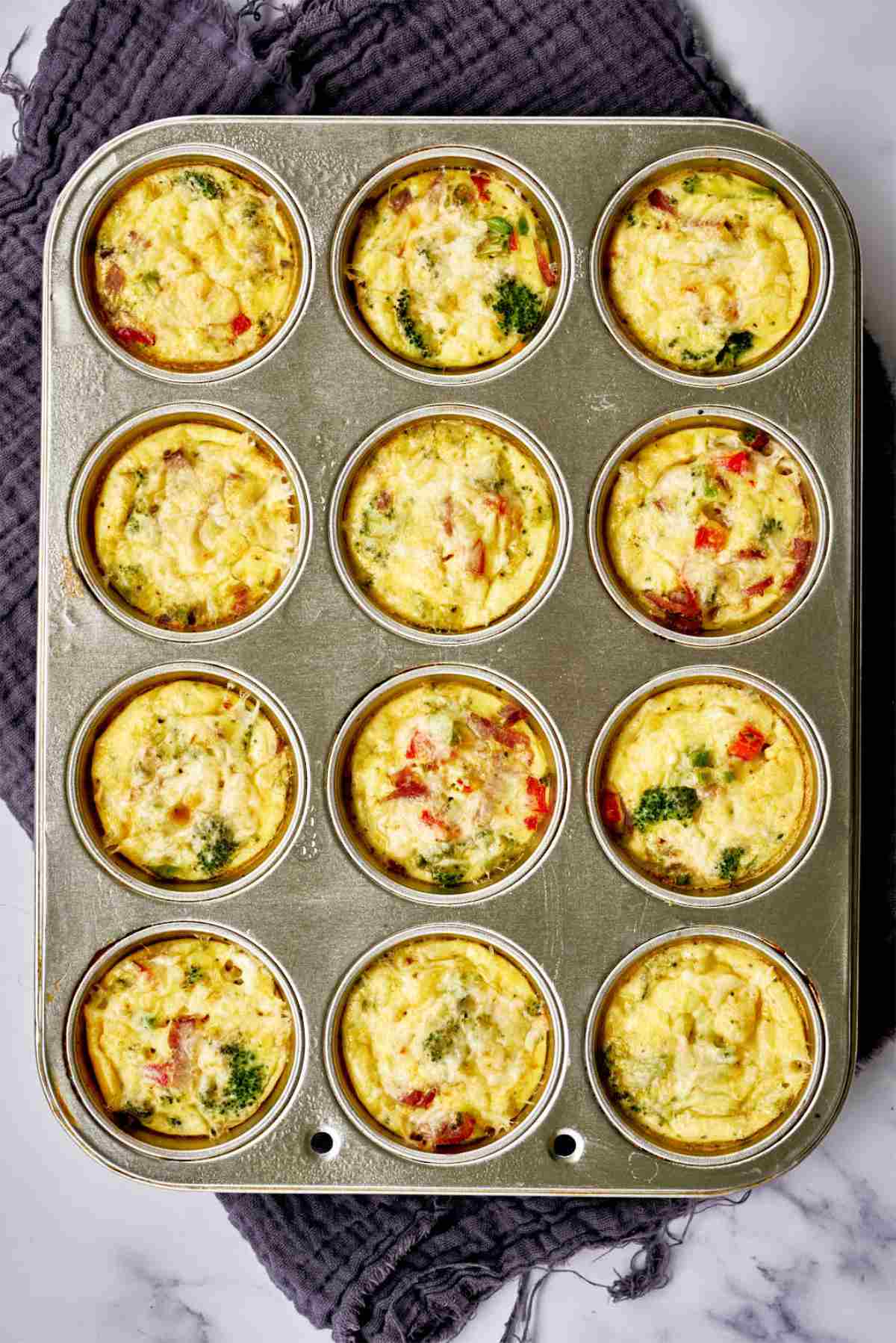 Healthy Muffin Tin Egg Cups - Baked Breakfast Muffin Tin Eggs