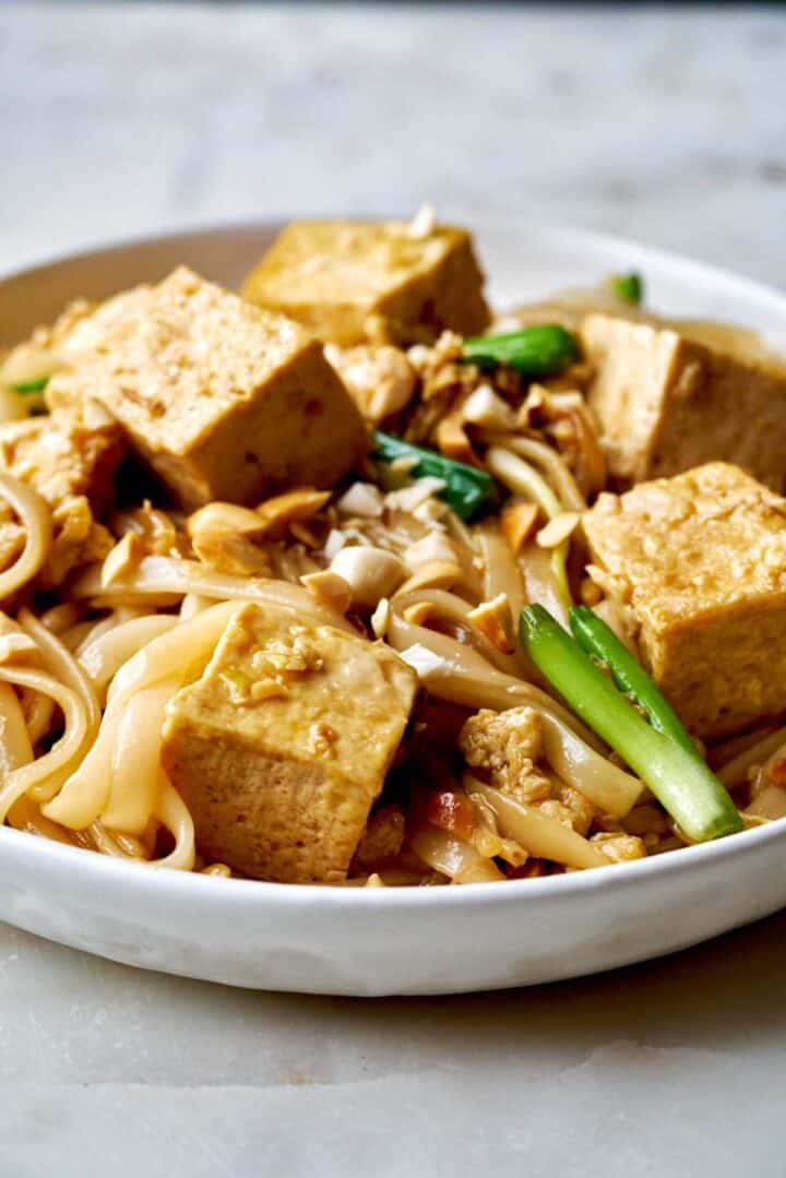 Rice Noodle Stir Fry with Tofu Proportional Plate