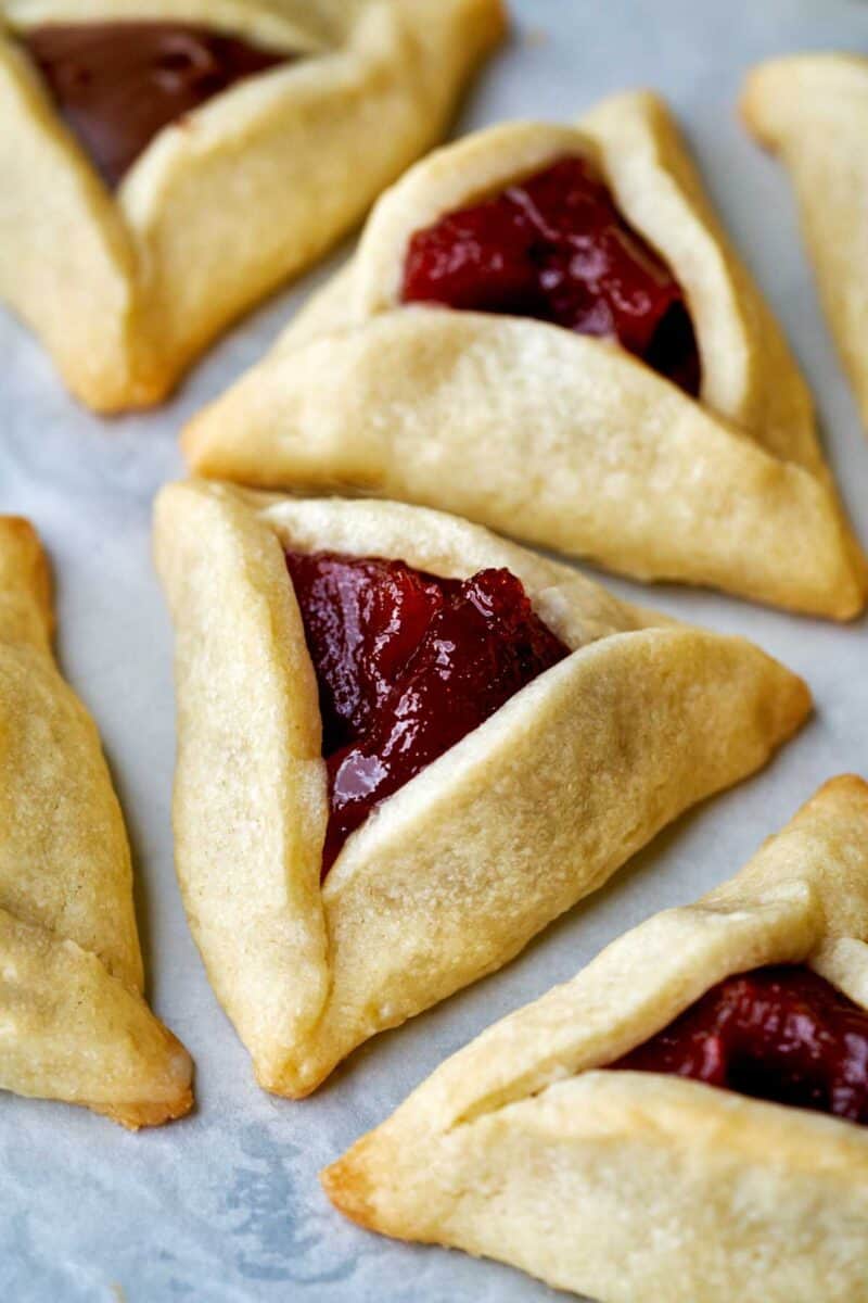 Triangle jam cookies.