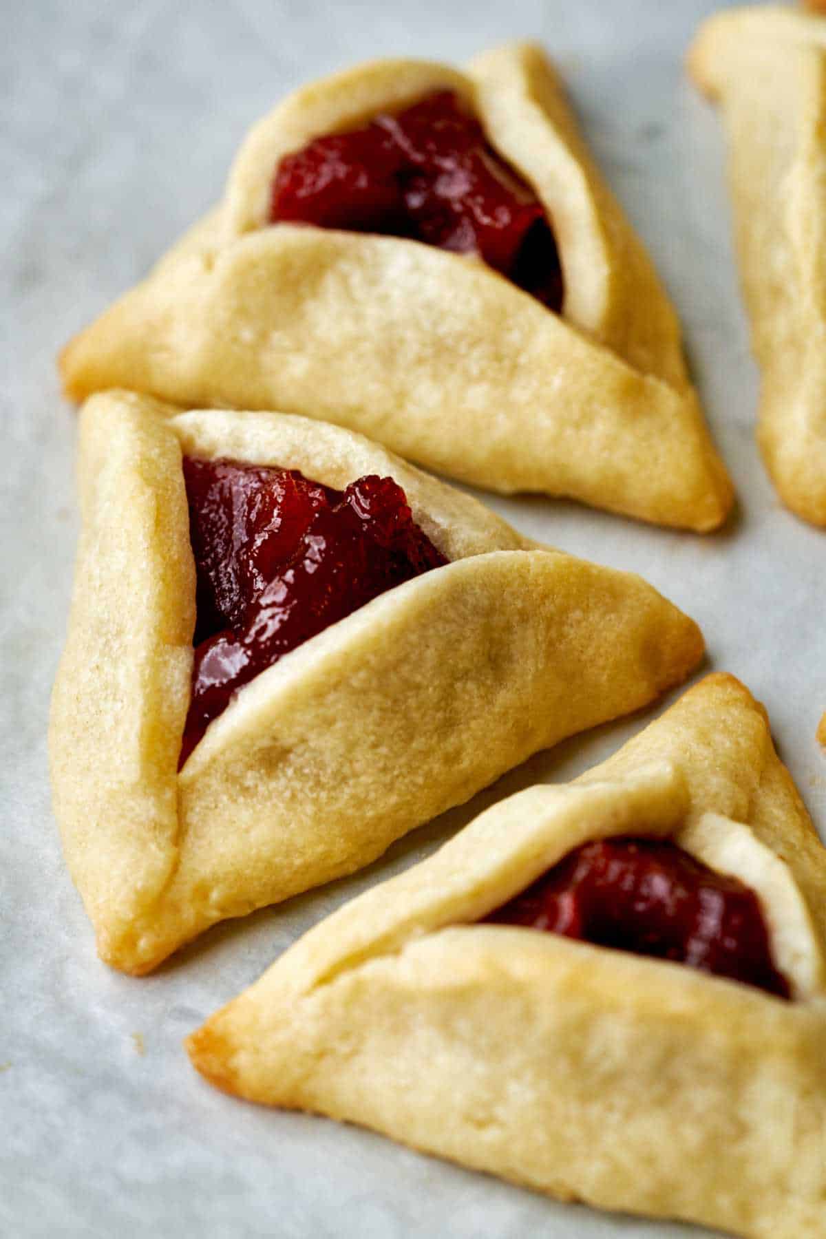 Triangle cookie with fruit filling.