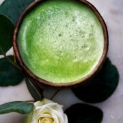 Bowl of matcha with roses.