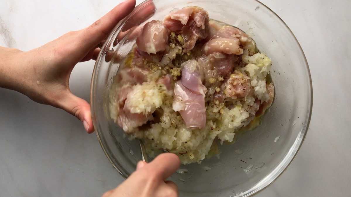 Raw chicken in a bowl.