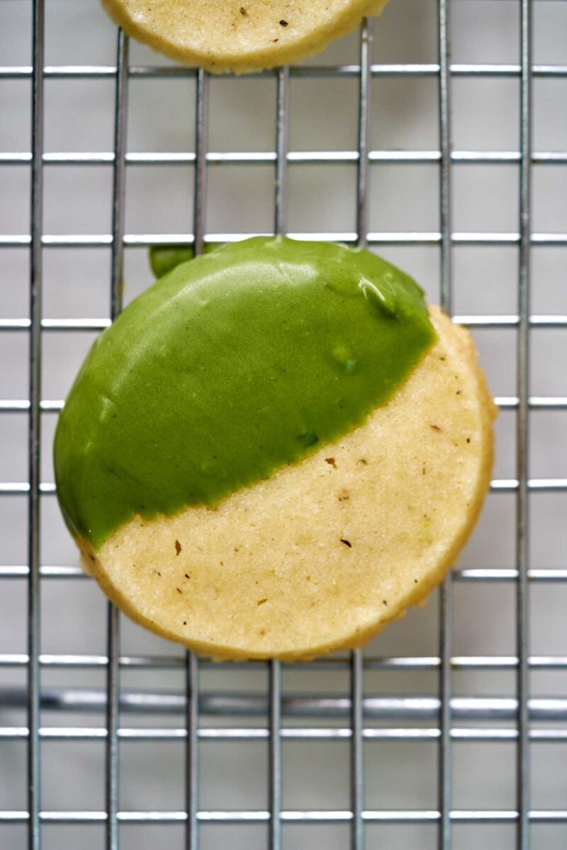 Cookie on a wire rack.