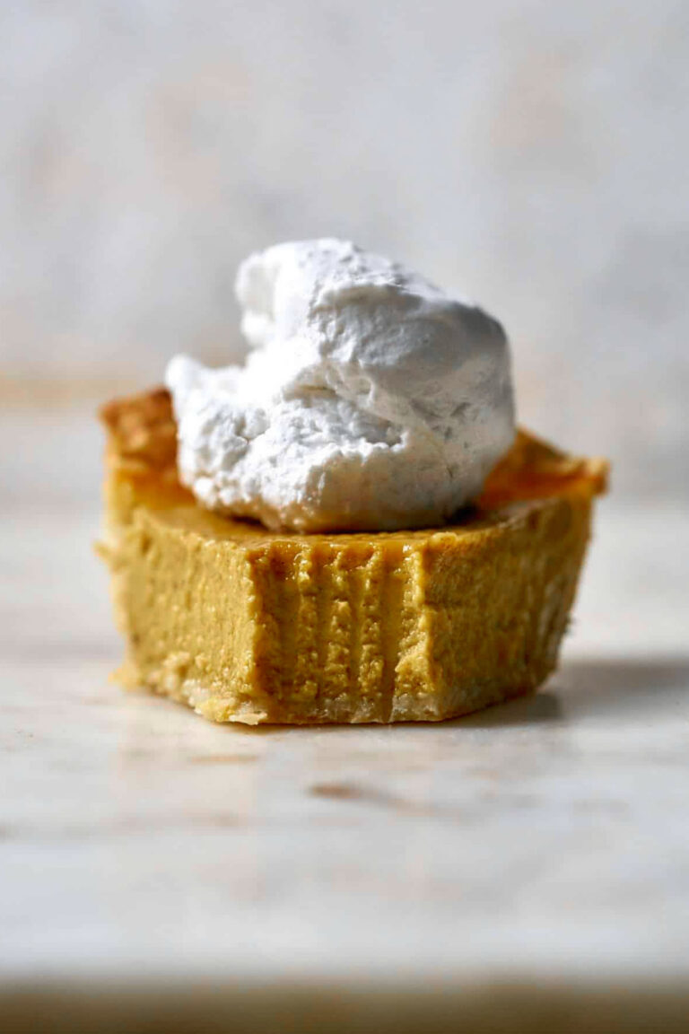 Pumpkin Pie with Homemade Pumpkin Pie Filling